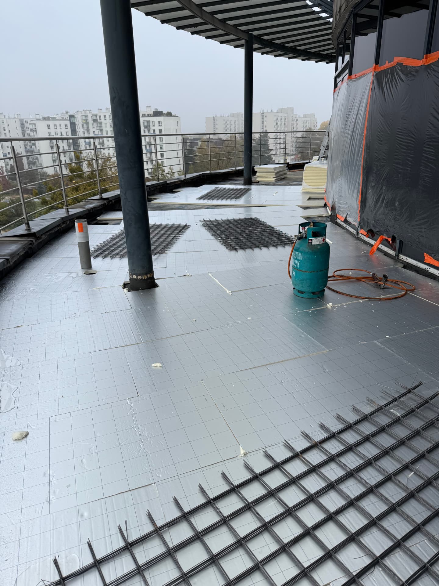 Nowe warstwy tarasu Irydion — etap 1